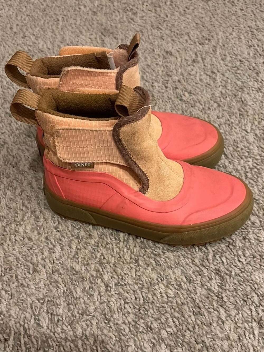 Vans Kids Standard Snow MTE Boots Pink Tan Size 13